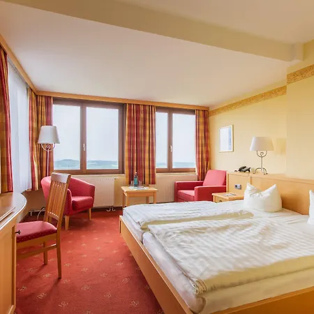 Augustusberg מלון 3*