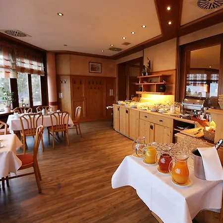 Augustusberg & Restaurant 3*