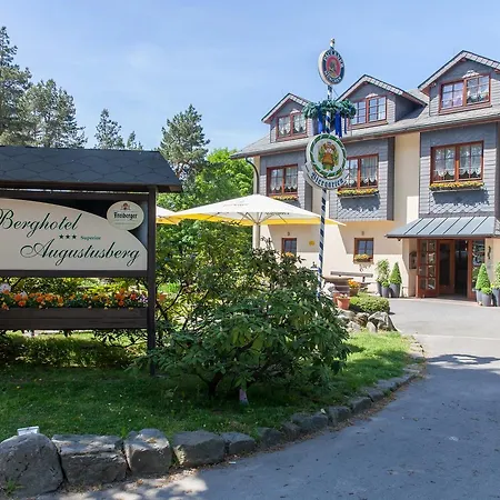Augustusberg & Restaurant 3*